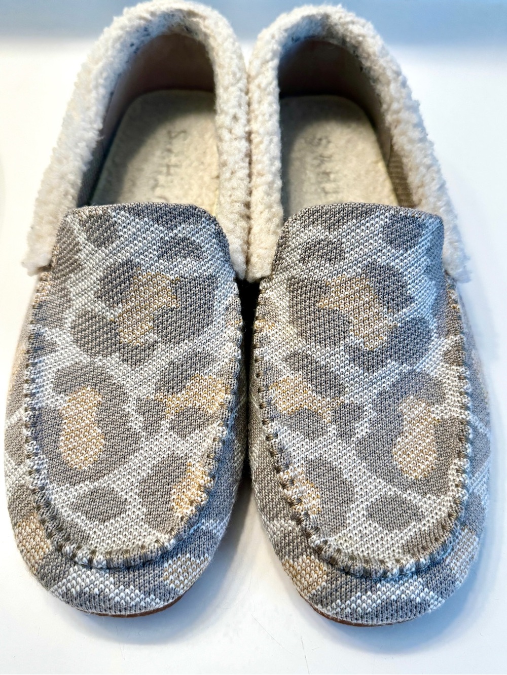 Rothy’s Shearling Slippers Women’s Size 9